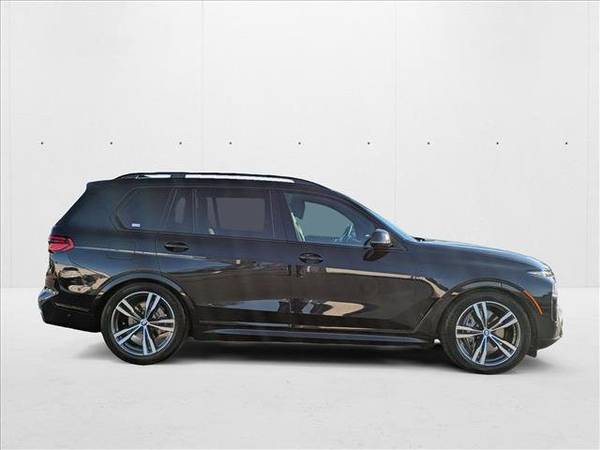 2023 BMW X7