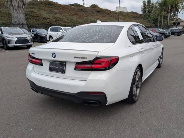 2021 BMW 5