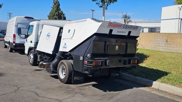 2015 Mitsubishi Fuso