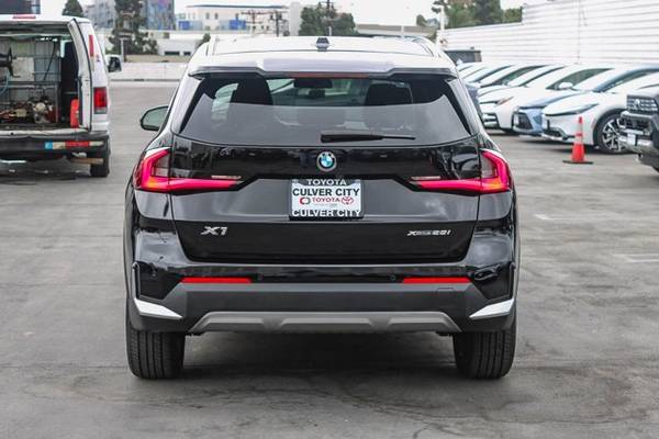 2023 BMW X1