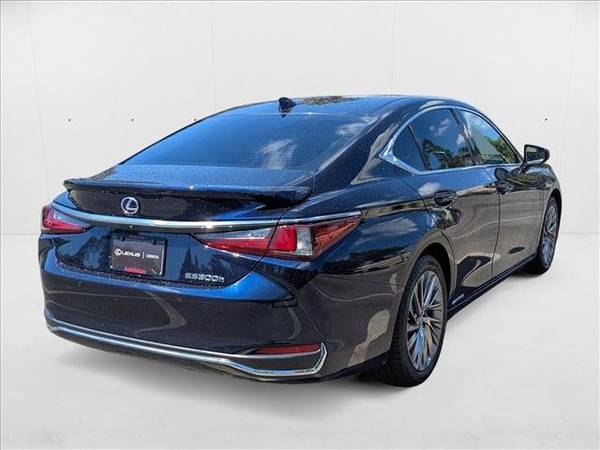 2021 Lexus ES