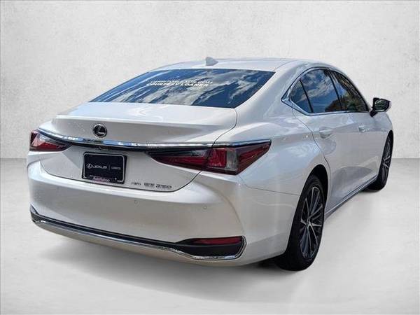 2024 Lexus ES