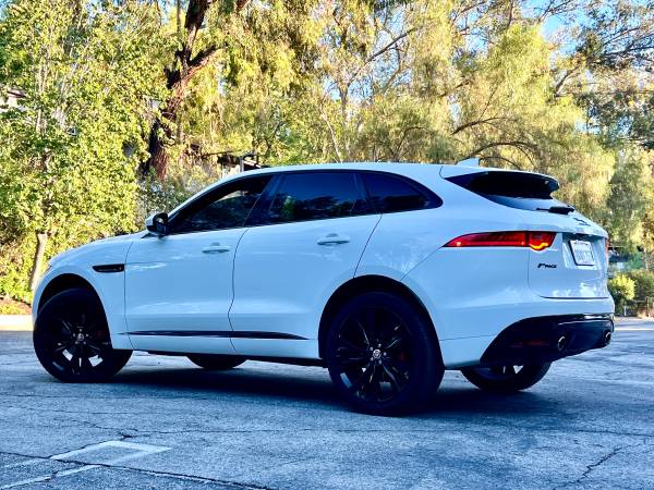2017 Jaguar F-Pace