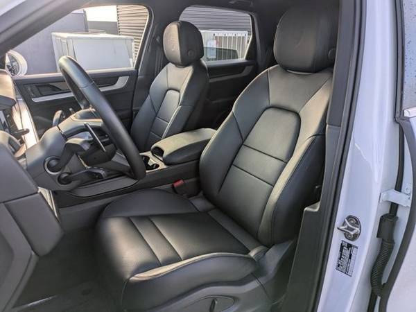 2024 Porsche Cayenne