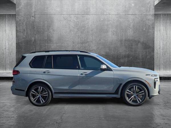 2023 BMW X7