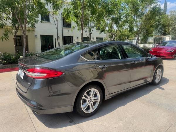 2018 Ford FUSION