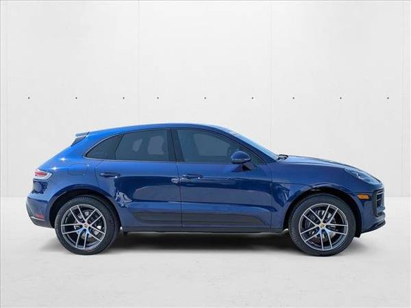 2022 Porsche Macan
