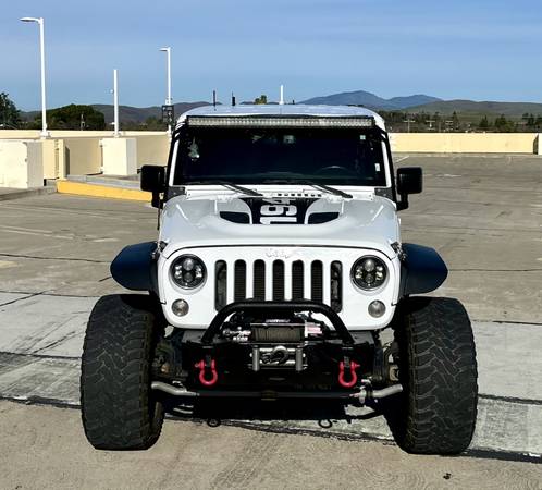 2018 Jeep WRANGLER