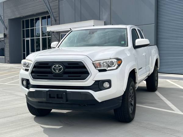 2018 Toyota TACOMA