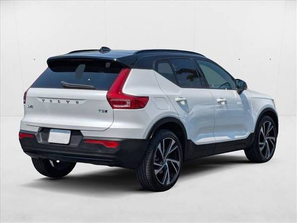 2021 Volvo XC40