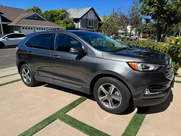 2019 Ford Edge