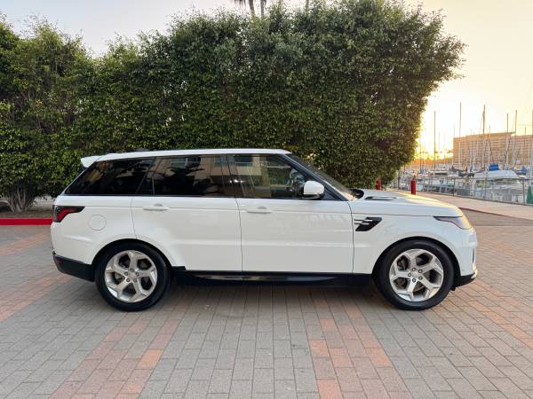 2018 Land Rover SPORT