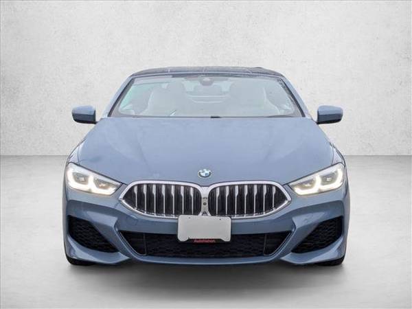 2022 BMW 8