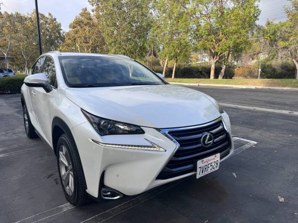 2017 Lexus NX200t
