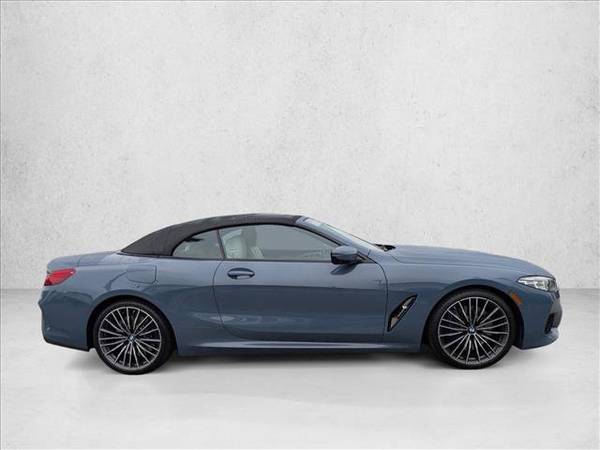 2022 BMW 8