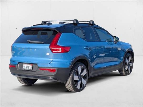 2023 Volvo XC40