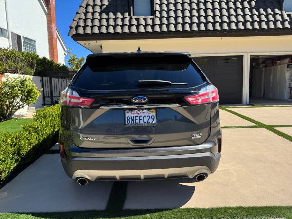 2019 Ford Edge