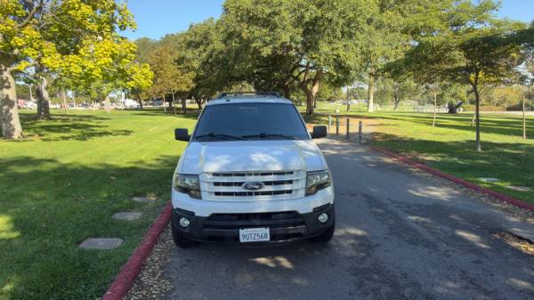 2017 Ford EXPEDITION