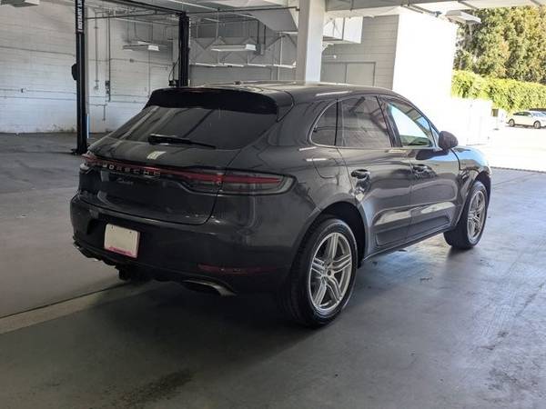 2021 Porsche Macan