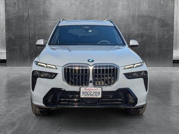 2023 BMW X7