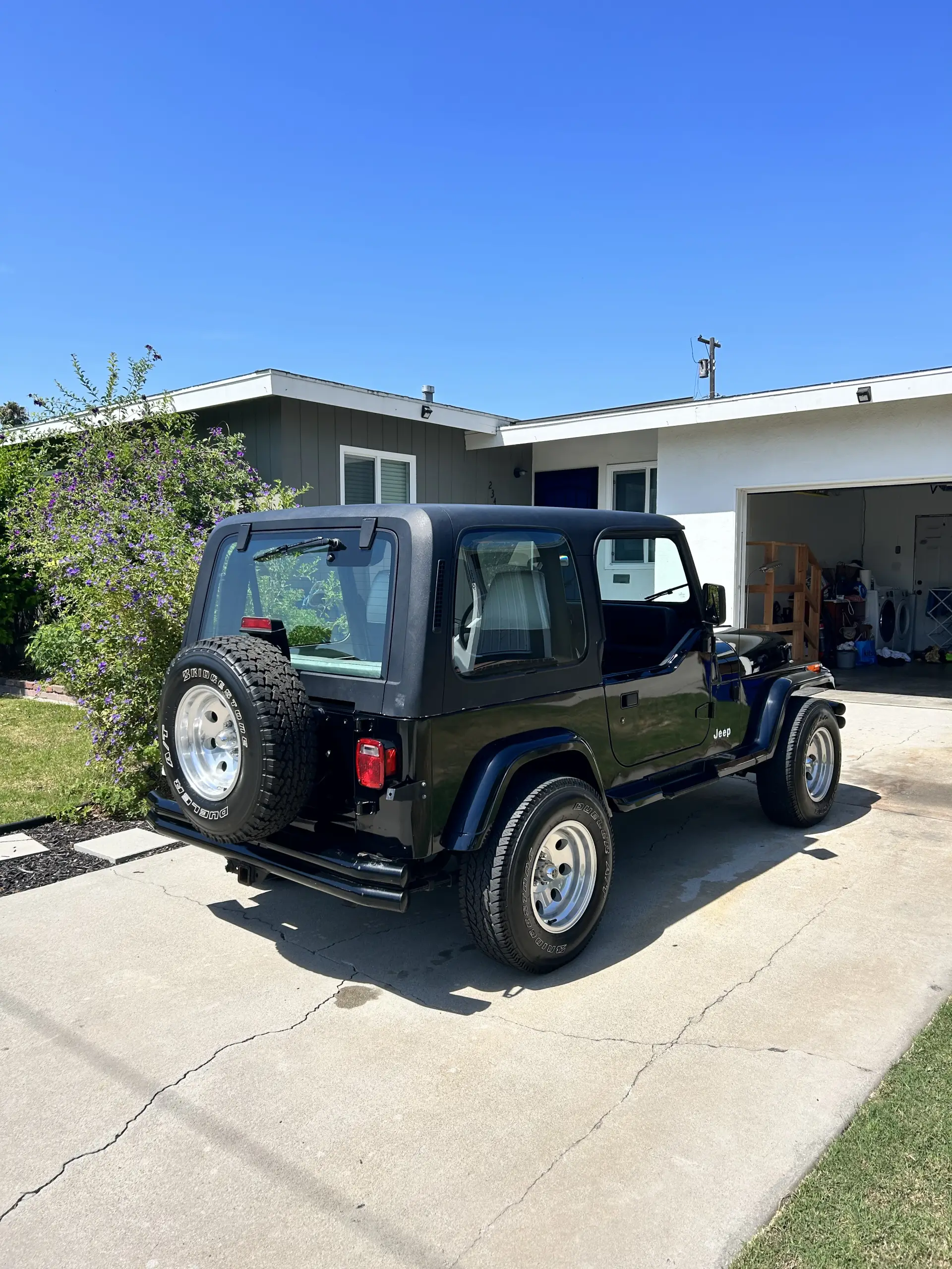 1995 Jeep Wrangler SE / Sport